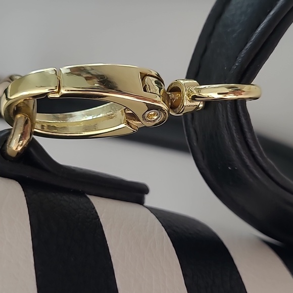 Luv Betsey Quilted Crossbody - Picture 4 of 9